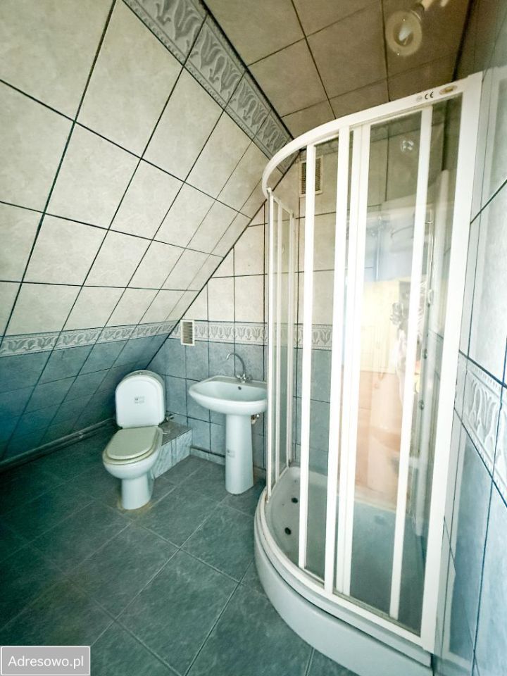 dom szeregowy, 6 pokoi Oleśnica Centrum, ul. Bolesława Krzywoustego. Zdjęcie 2