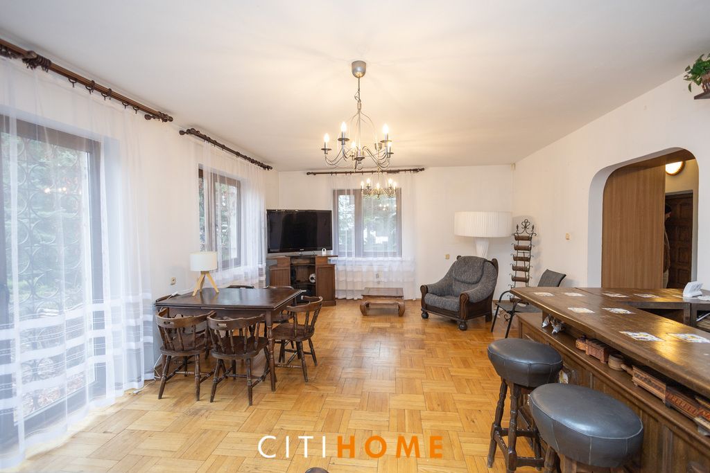 dom wolnostojący, 6 pokoi Łomianki. Zdjęcie 7