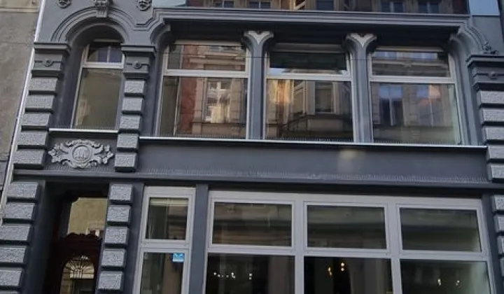 kamienica, 10 pokoi Kłodzko, ul. Armii Krajowej