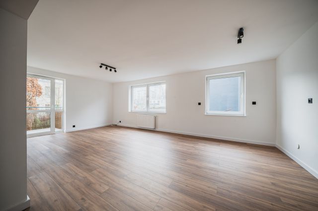 Mieszkanie 3-pokojowe Kraków Kurdwanów, ul. Turniejowa. Zdjęcie 2