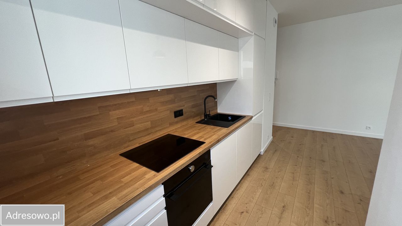 Mieszkanie 3-pokojowe Warszawa Włochy, ul. Równoległa. Zdjęcie 3