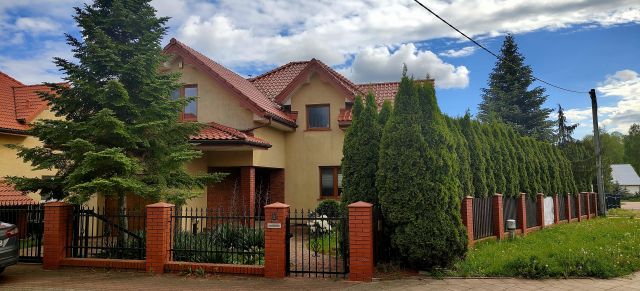 dom wolnostojący, 4 pokoje Białystok Bacieczki, ul. Zbigniewa Herberta. Zdjęcie 1