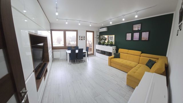 Mieszkanie 3-pokojowe Bełchatów, os. Dolnośląskie. Zdjęcie 1