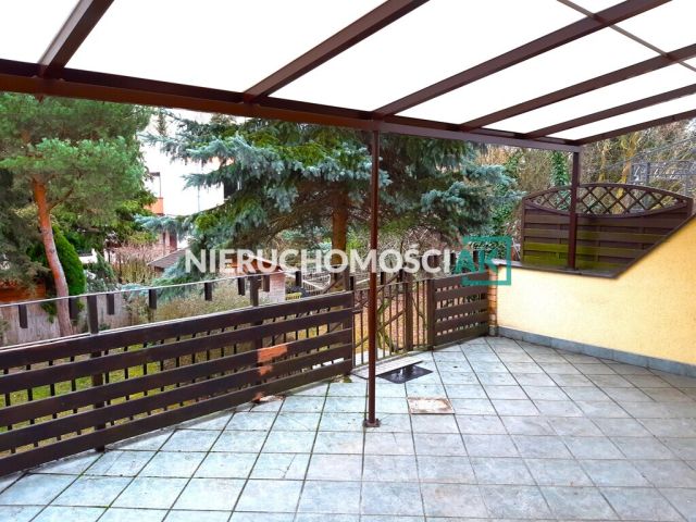 dom szeregowy, 10 pokoi Poznań, os. Marysieńki. Zdjęcie 7