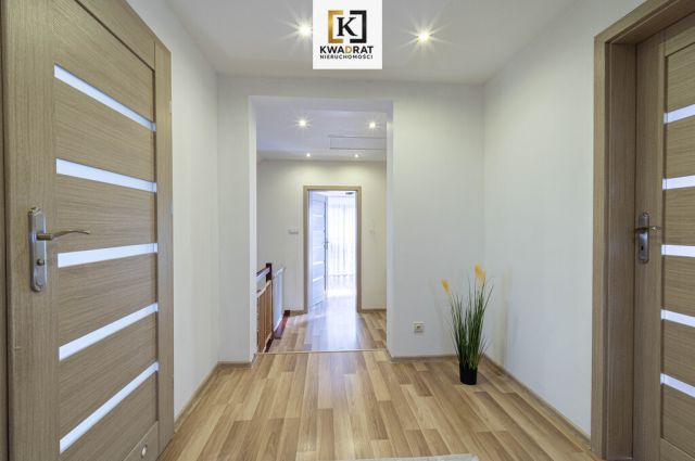 dom wolnostojący, 6 pokoi Barcząca. Zdjęcie 13