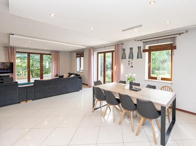 dom wolnostojący, 6 pokoi Czernica, ul. Mikołaja Reja. Zdjęcie 2