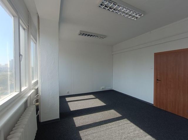 Biuro Warszawa Praga-Południe, ul. Ostrobramska. Zdjęcie 1