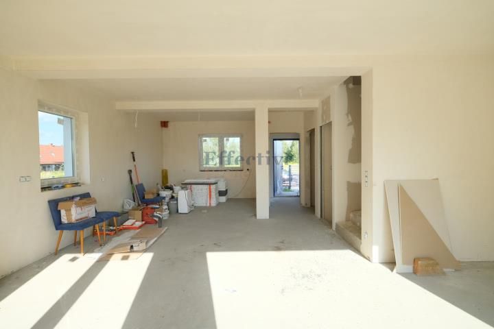 bliźniak, 5 pokoi Miękinia. Zdjęcie 12