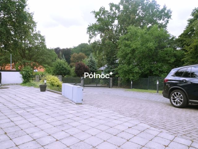 dom wolnostojący, 10 pokoi Bolesławiec, ul. Ludwika Pasteura. Zdjęcie 6