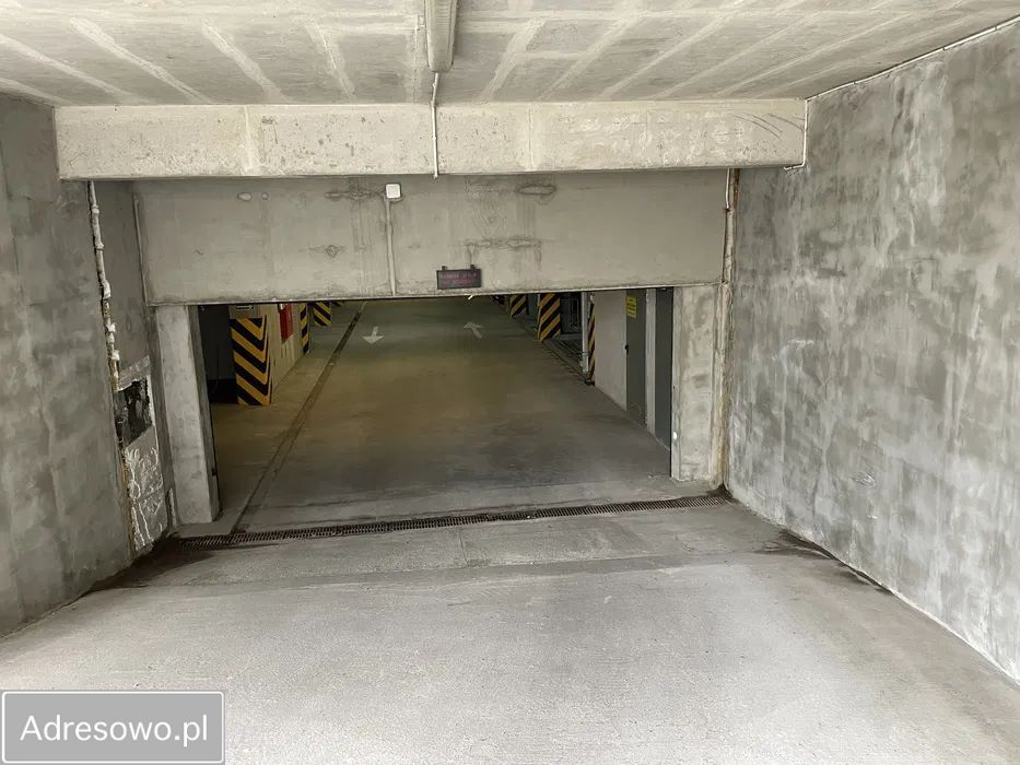 Garaż/miejsce parkingowe Wrocław Krzyki, ul. Jesionowa. Zdjęcie 2