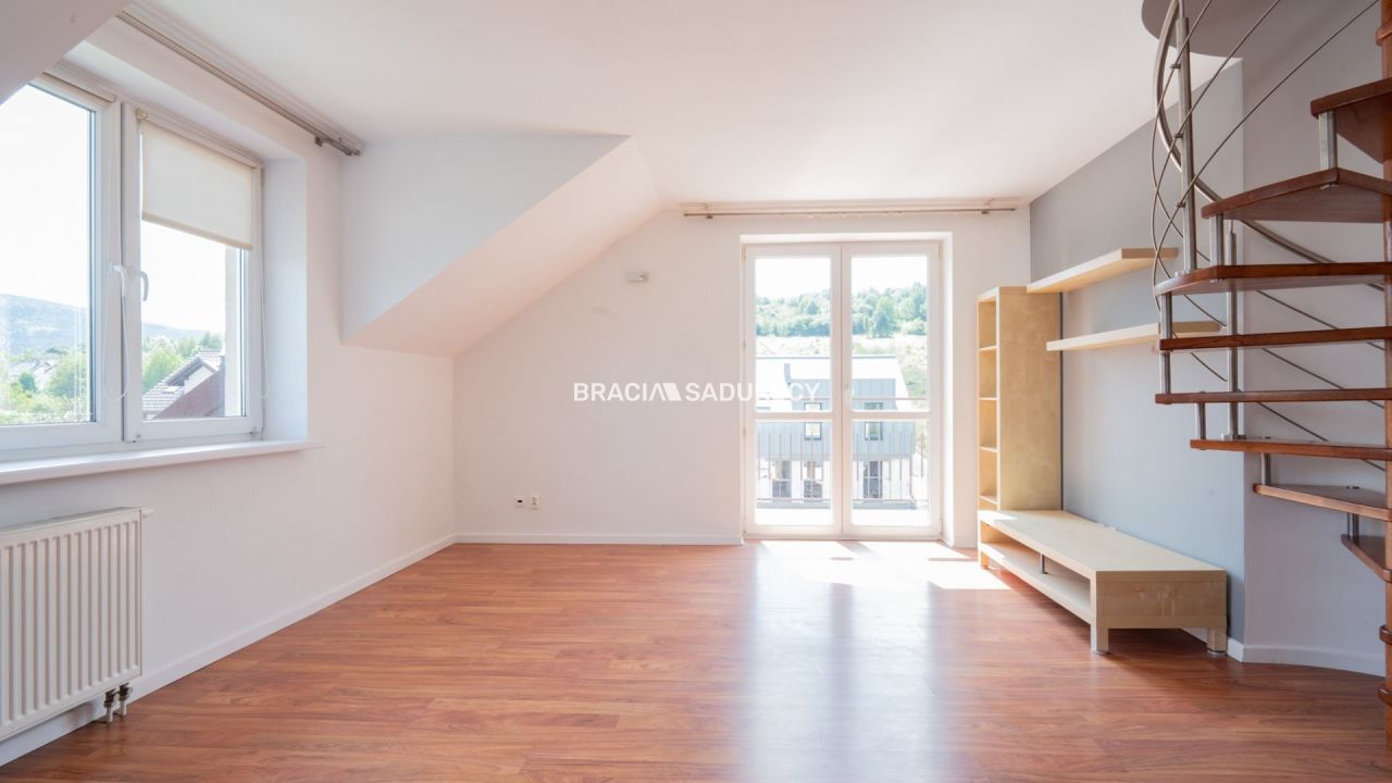 Mieszkanie 4-pokojowe Myślenice, ul. Solidarności. Zdjęcie 3