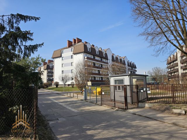 Mieszkanie 3-pokojowe Marki, ul. Kosynierów. Zdjęcie 1