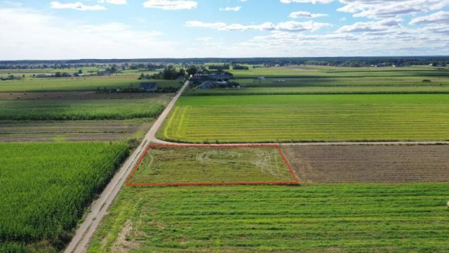 Działka budowlana Czerwone. Zdjęcie 1