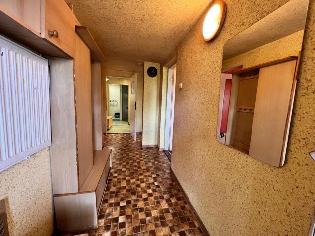 dom wolnostojący, 3 pokoje Popów. Zdjęcie 13