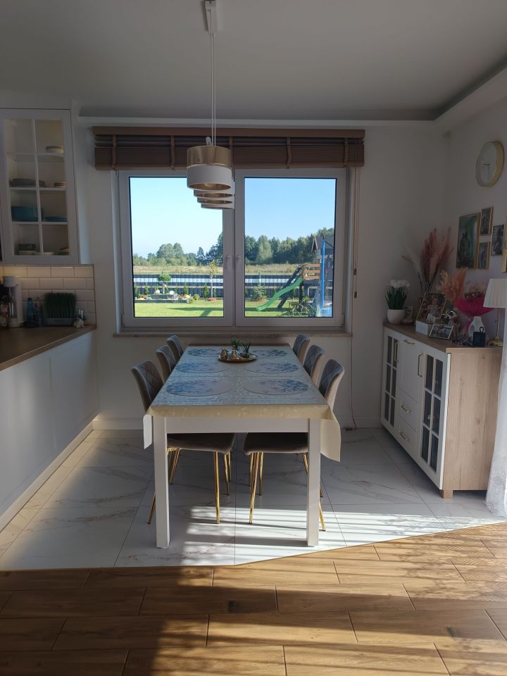 bliźniak, 5 pokoi Mostówka. Zdjęcie 3