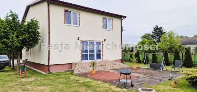 dom wolnostojący, 5 pokoi Sędek. Zdjęcie 2