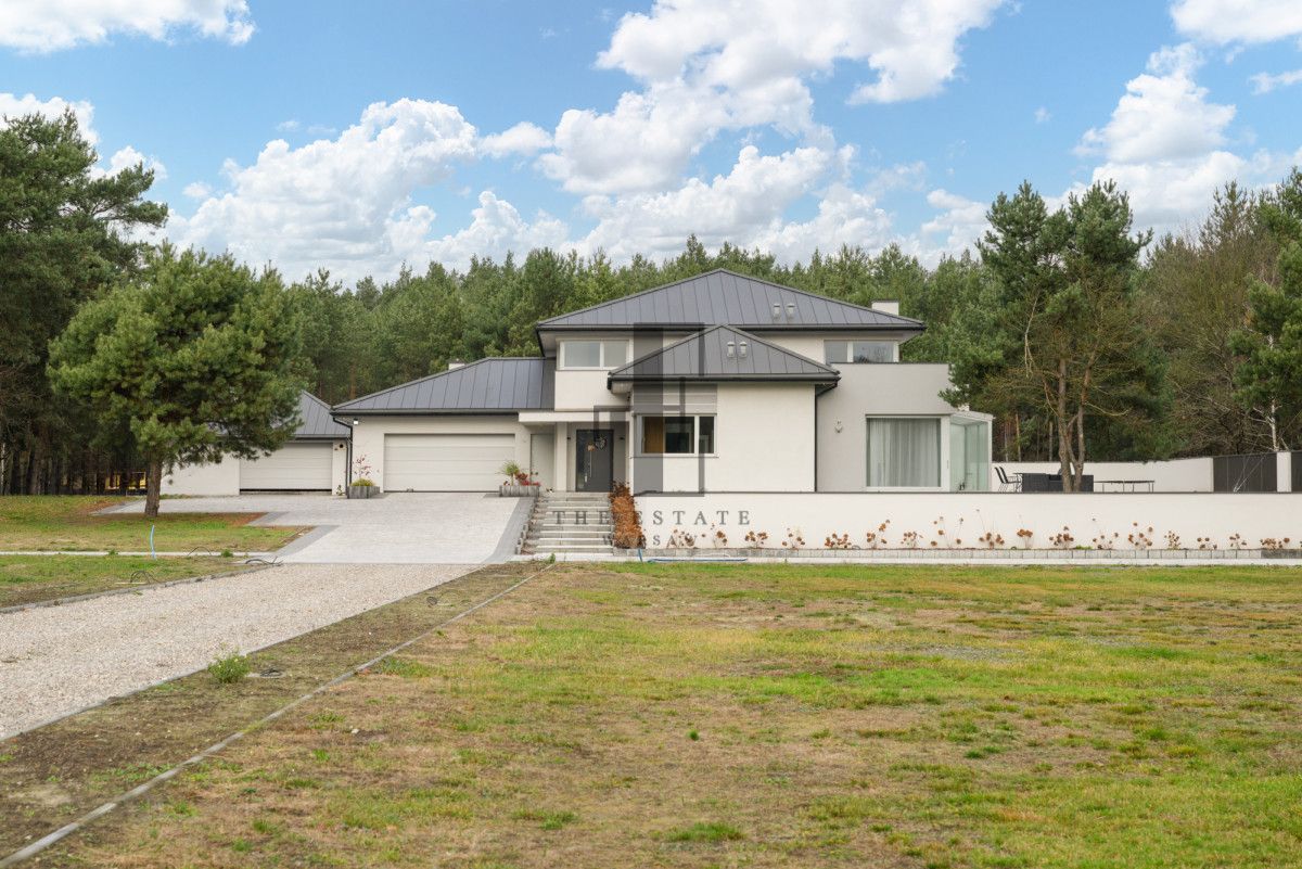 dom wolnostojący, 10 pokoi Famułki Brochowskie. Zdjęcie 25