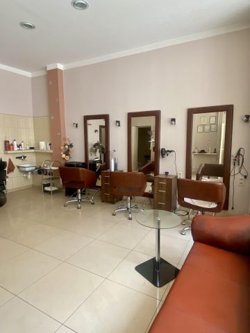 Lokal Brzeg Centrum, rynek Rynek. Zdjęcie 1