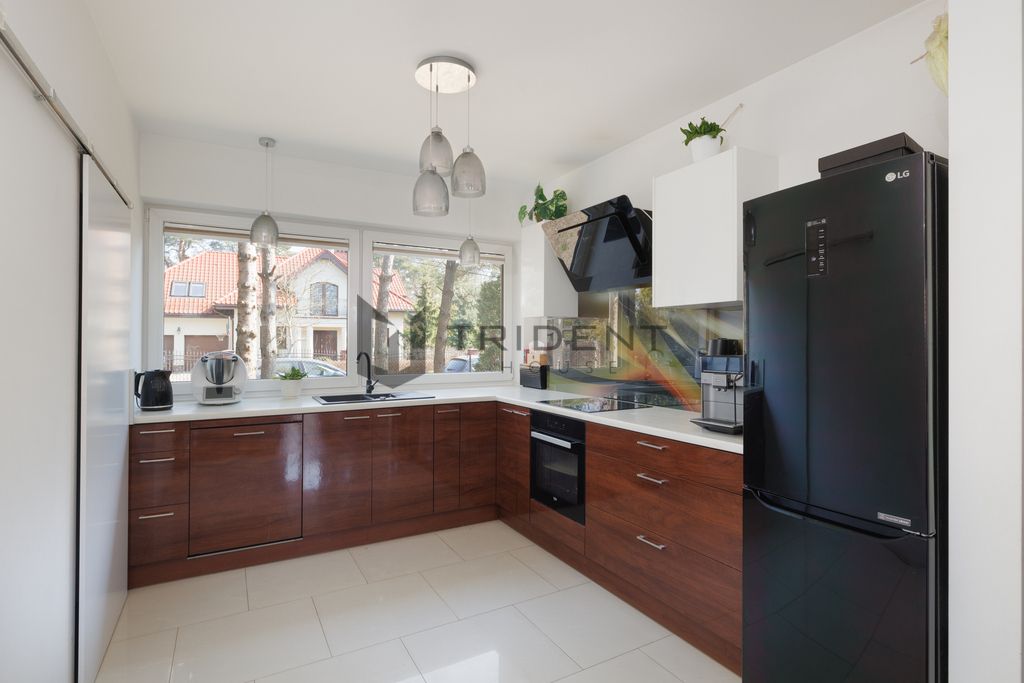 dom wolnostojący, 6 pokoi Piaseczno, ul. Zbigniewa Herberta. Zdjęcie 3