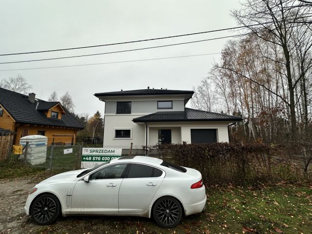 dom wolnostojący, 6 pokoi Jadwisin, ul. Andromedy. Zdjęcie 3