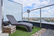 Mieszkanie 4-pokojowe Łomianki Dolne, al. Fryderyka Chopina. Zdjęcie 3