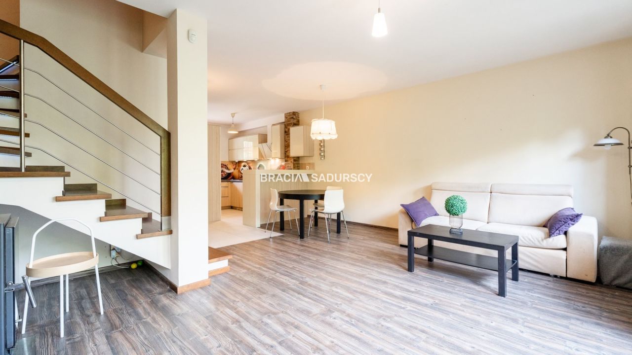 dom szeregowy, 4 pokoje Bibice, ul. Leśna. Zdjęcie 23