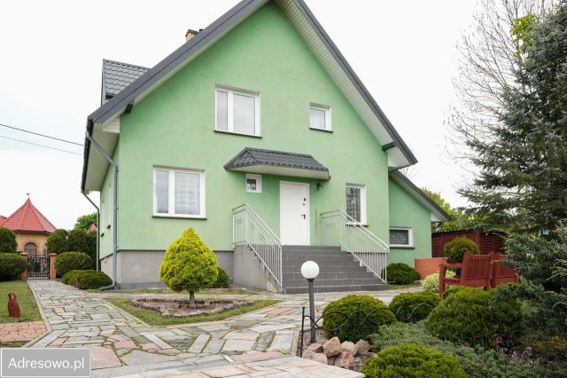 dom wolnostojący, 4 pokoje Sobolewo. Zdjęcie 1