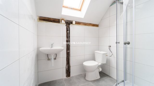 dom wolnostojący, 10 pokoi Skawina, ul. Żwirowa. Zdjęcie 19