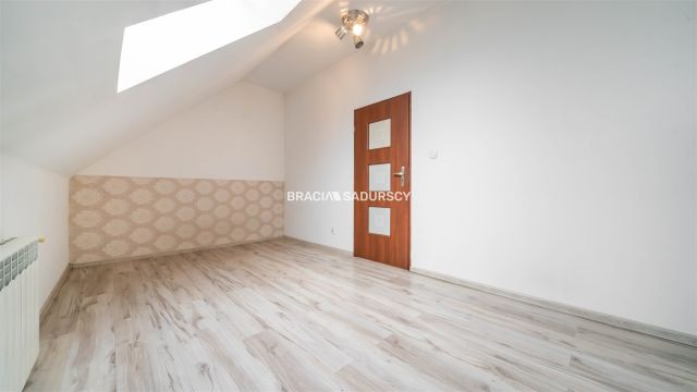 dom wolnostojący, 5 pokoi Węgrzce Wielkie. Zdjęcie 12