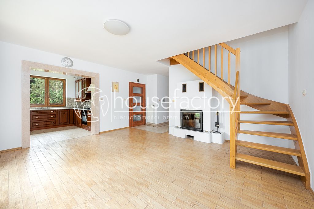 dom wolnostojący, 4 pokoje Janówka, ul. Poziomkowa. Zdjęcie 1