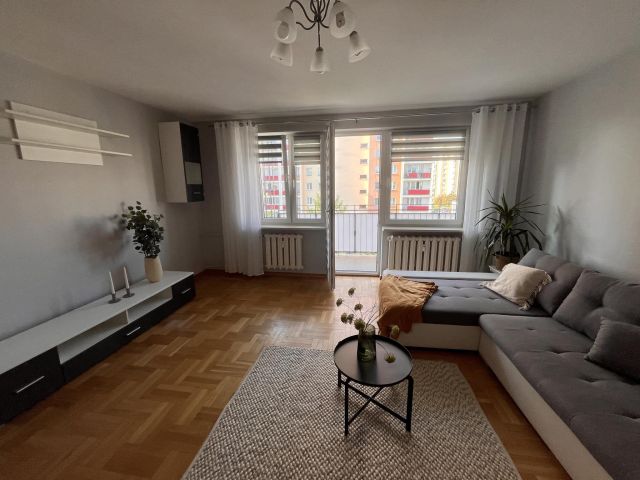 Mieszkanie 2-pokojowe Warszawa Gocław, ul. gen. Leopolda Okulickiego. Zdjęcie 1