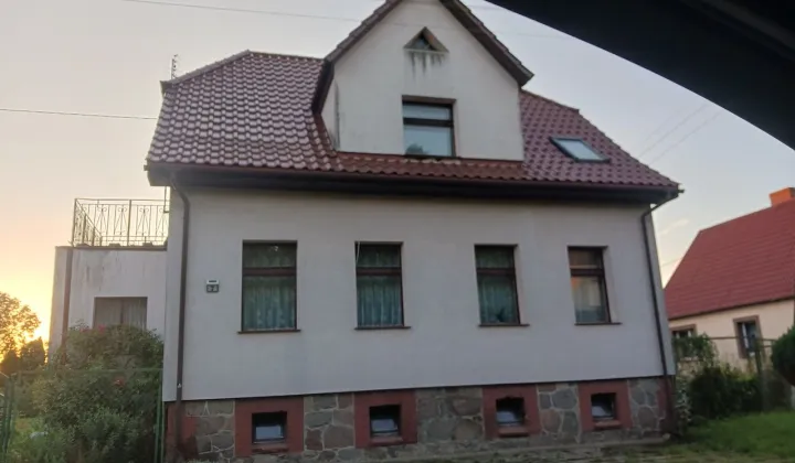 dom wolnostojący, 10 pokoi Wełtyń