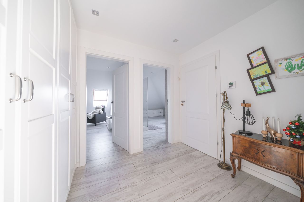 dom wolnostojący, 4 pokoje Bystrzyca Górna, ul. os. Sowie. Zdjęcie 8