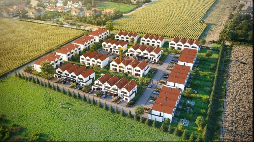 dom szeregowy, 5 pokoi Bielany Wrocławskie. Zdjęcie 2