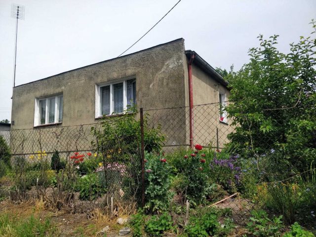 dom wolnostojący, 3 pokoje Pakość. Zdjęcie 1