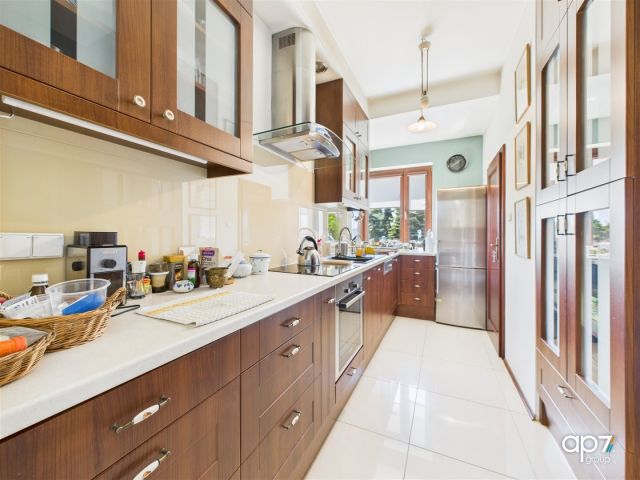 dom wolnostojący, 4 pokoje Michałowice, ul. Nad Dłubnią. Zdjęcie 7