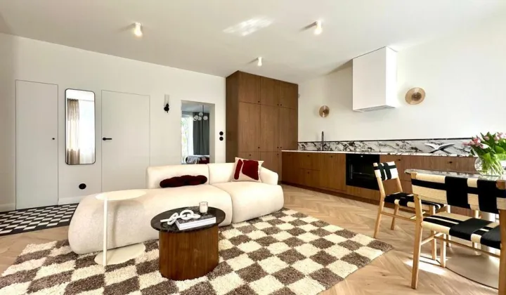 Mieszkanie 3-pokojowe Warszawa Śródmieście, ul. Wilcza