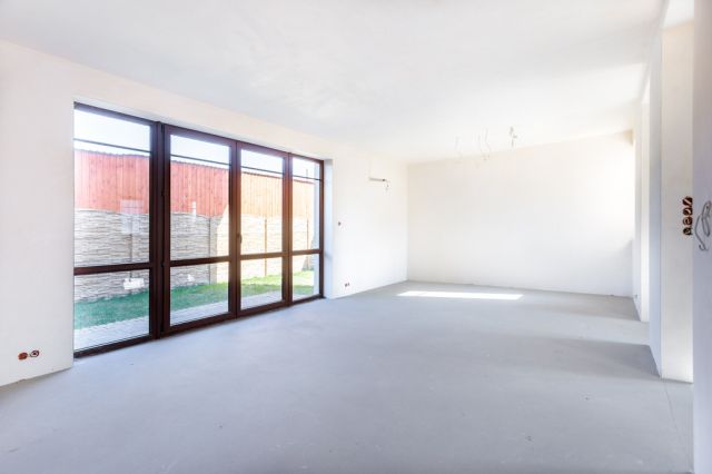 dom szeregowy, 6 pokoi Warszawa Wawer. Zdjęcie 3