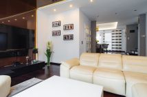 Mieszkanie 5-pokojowe Lesznowola, ul. Poprzeczna. Zdjęcie 2