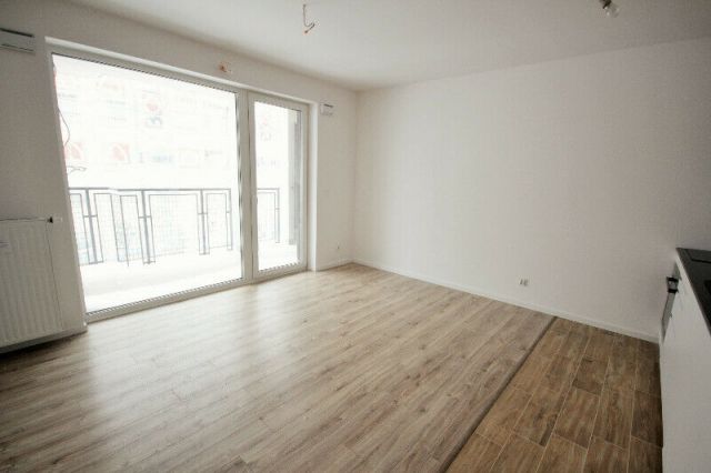 Mieszkanie 4-pokojowe Warszawa Wawer, ul. Szpacza. Zdjęcie 1