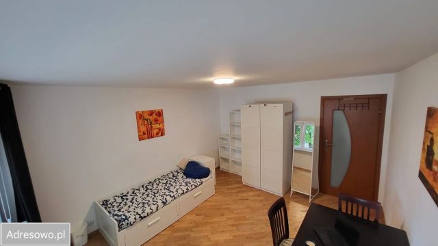 Mieszkanie 3-pokojowe Warszawa Włochy, al. Krakowska. Zdjęcie 1