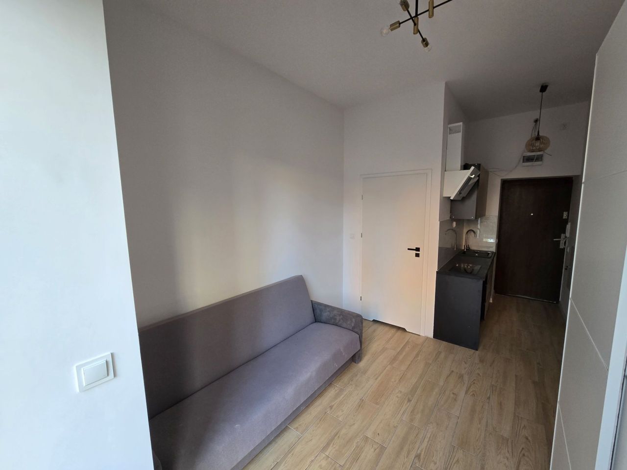 Mieszkanie 1-pokojowe Łódź Górna. Zdjęcie 1