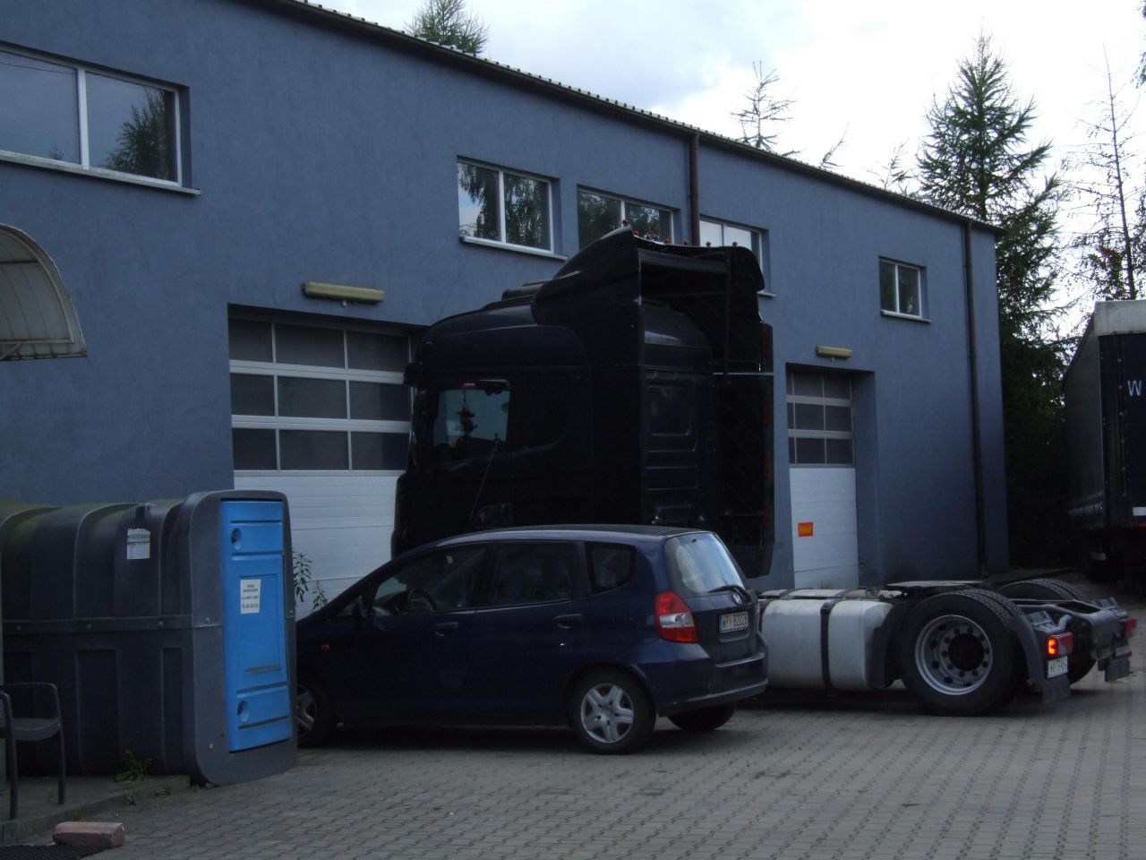 Hala/magazyn Łazy, ul. Kwiatowa. Zdjęcie 2