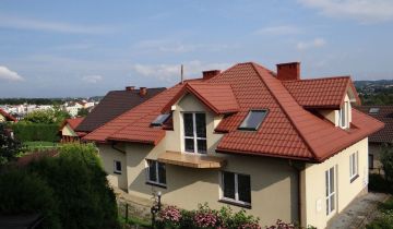 dom wolnostojący, 6 pokoi Jasło Górka, ul. Klasztorna