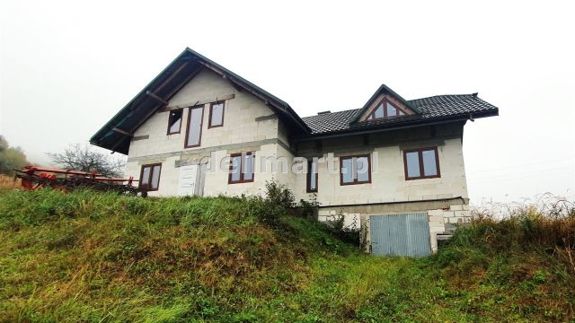 dom wolnostojący, 6 pokoi Liszna. Zdjęcie 3