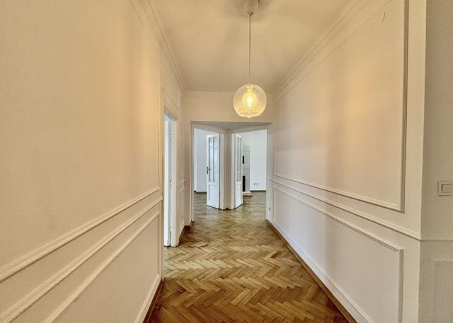 Mieszkanie 4-pokojowe Warszawa Śródmieście, al. 3 Maja. Zdjęcie 13
