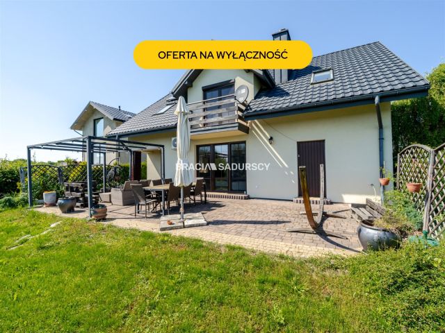 dom, 4 pokoje Bochnia, ul. Przysieki. Zdjęcie 1