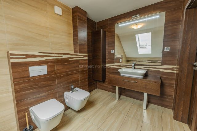 dom wolnostojący, 6 pokoi Żabiczyn. Zdjęcie 2