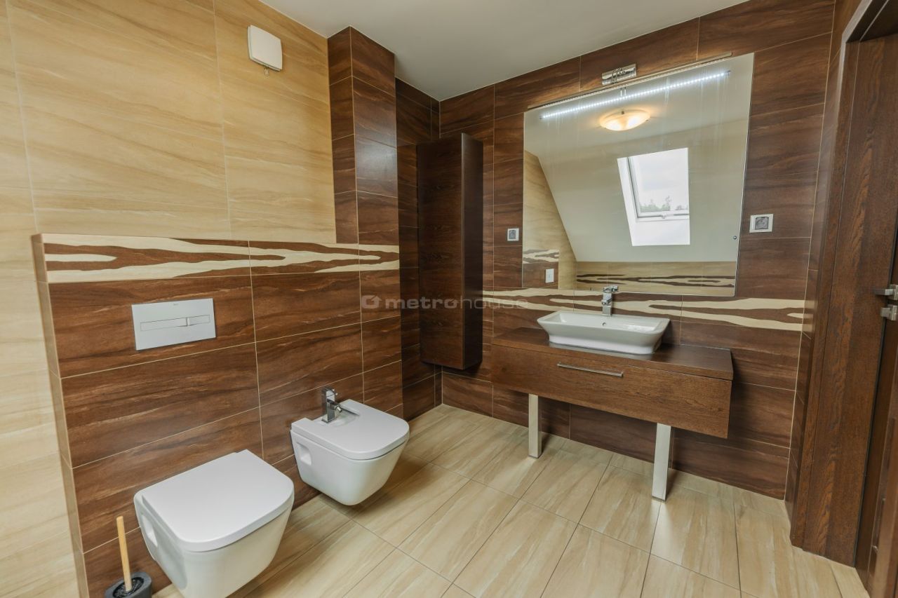 dom wolnostojący, 6 pokoi Żabiczyn. Zdjęcie 2