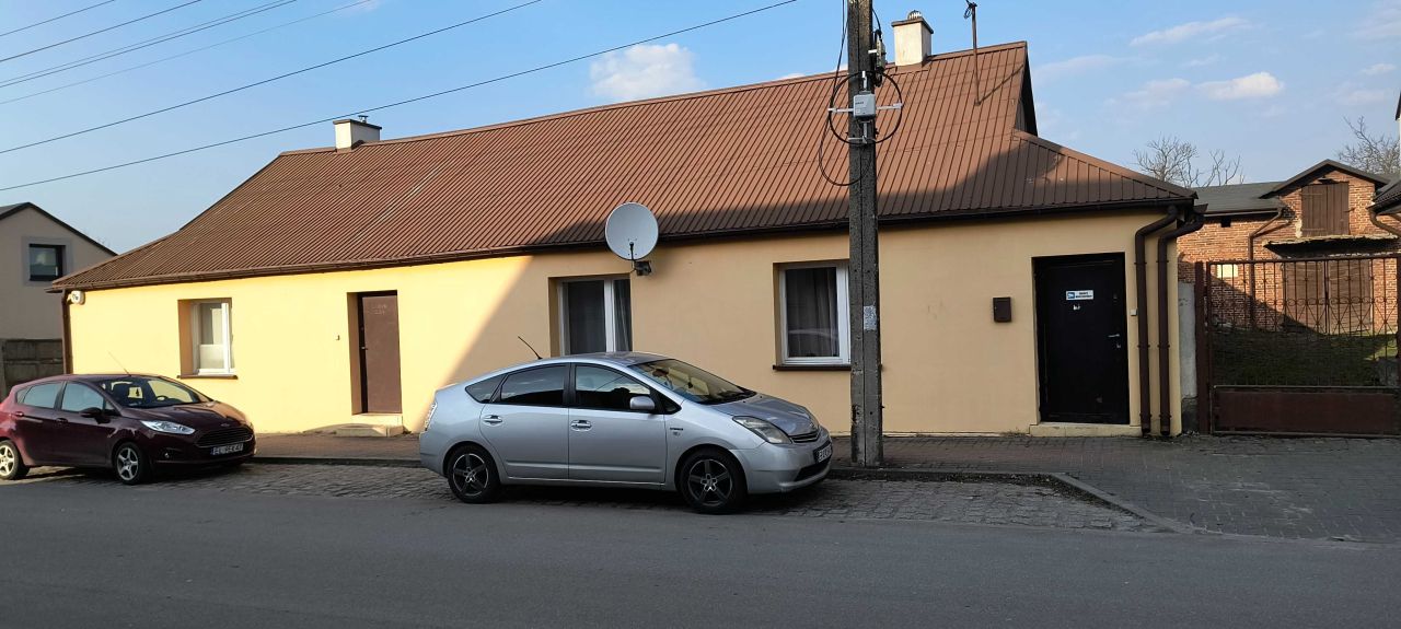 dom wolnostojący Lutomiersk, ul. Jarosława Dąbrowskiego. Zdjęcie 6